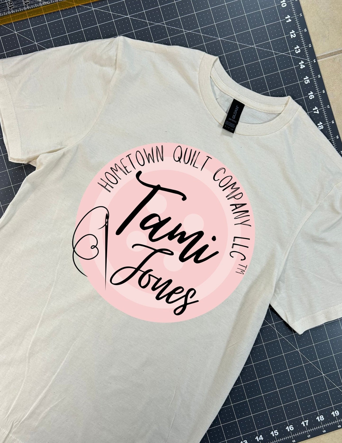 Tami Jones Logo